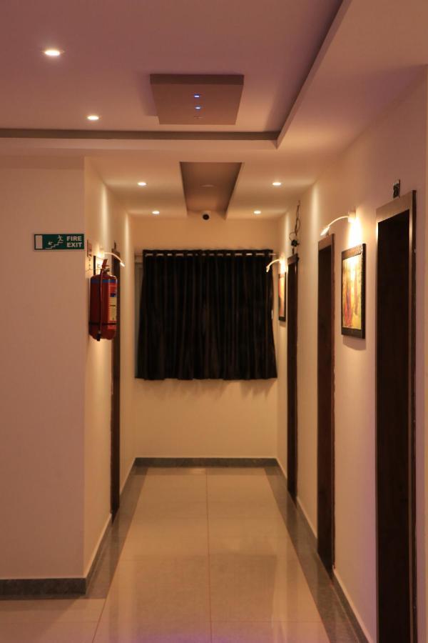 Hotel Viraj Residency Bhuj Exteriér fotografie