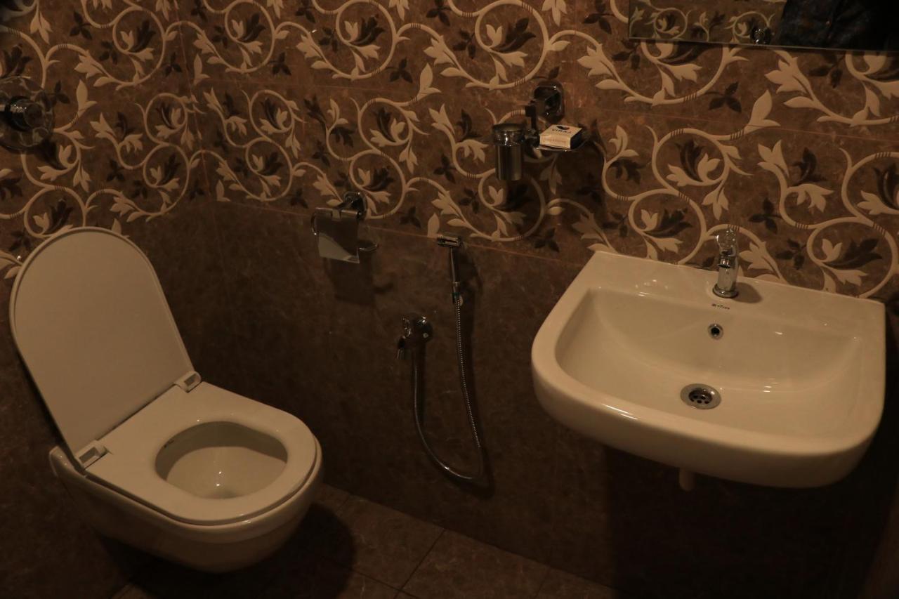 Hotel Viraj Residency Bhuj Exteriér fotografie